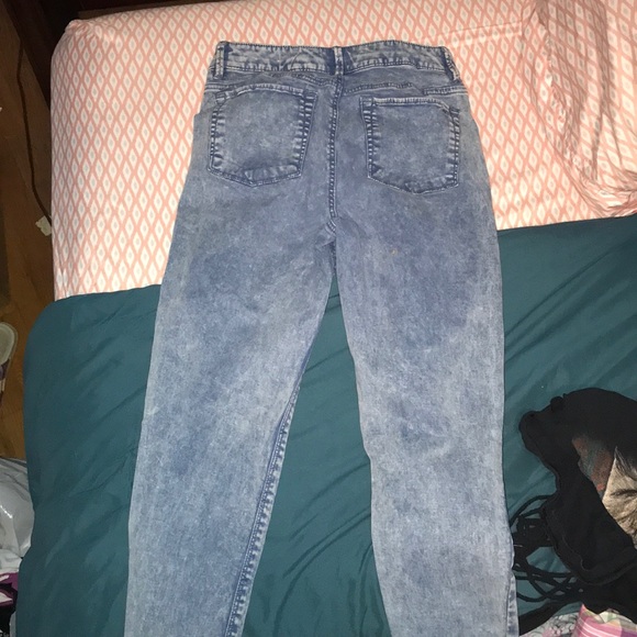 High Waist Jeans - Picture 2 of 2